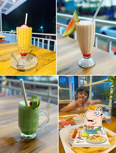Food at Mocha Avenue Café