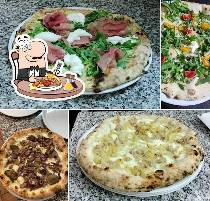 Ordina tra le svariate varianti di pizza
