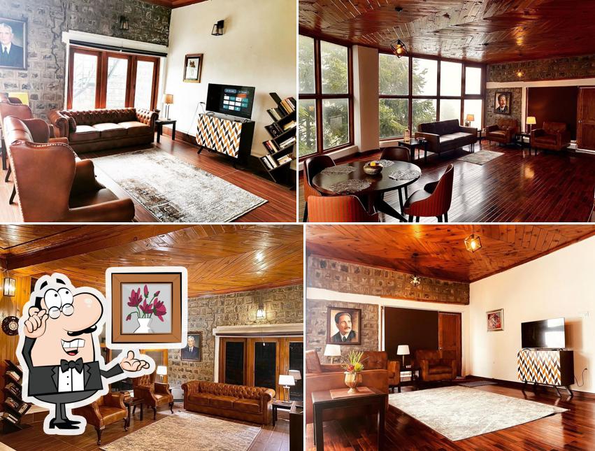 Check out how Vintage Hut looks inside