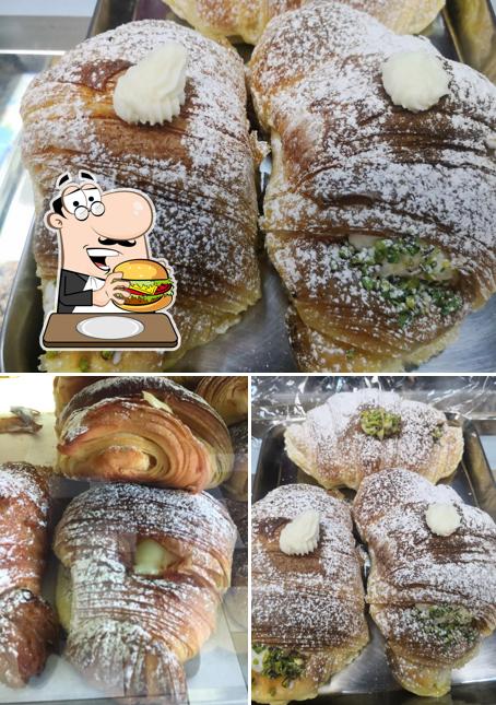 Prenditi un hamburger a Angel BAR