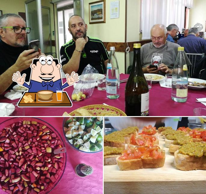 La immagine di cibo e tavolo da pranzo da Circolo Italia