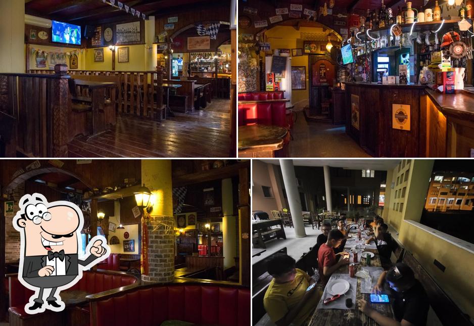 Dai un'occhiata agli interni di Blues Bar Pub Pizzeria