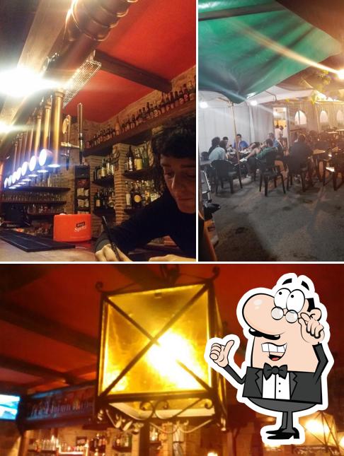 Gli interni di Asterix Pub