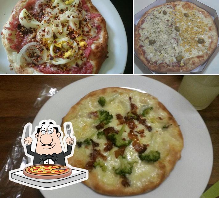 Experimente pizza no Esfiharia & Pizzaria Romana