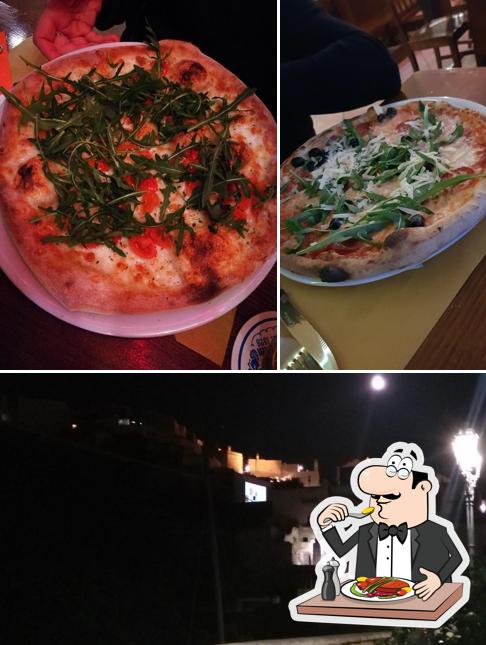 La foto della cibo e esterno di New Magazine