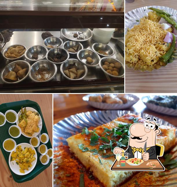Pad thai at Jay Jalaram Khaman House