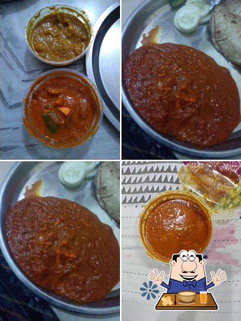 Food at Khandelwal Pavitra Bhojnalaya