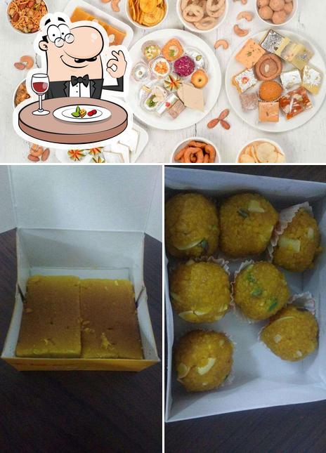 Food at Kanti Sweets