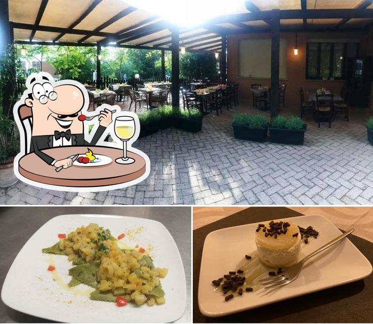 Cibo al Ristorante Pizzeria Il Rosso Della Paola