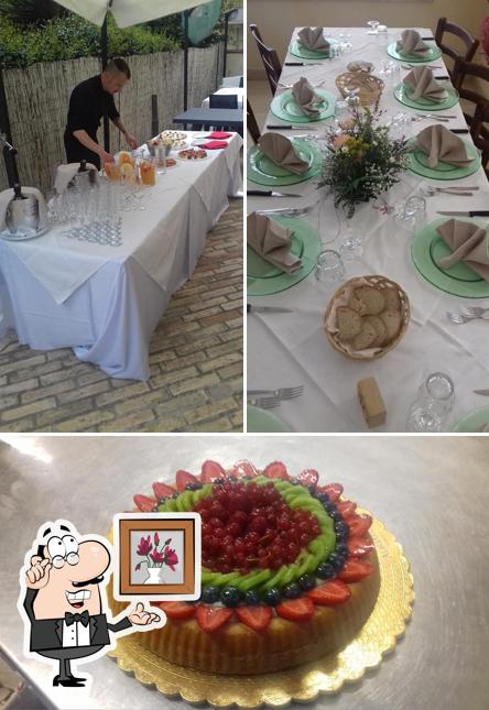 Guarda la foto che presenta la interni e cibo di Ristorante Pizzeria ROMANì