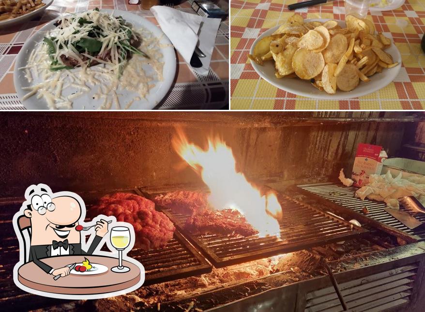 Platti al ristorante macelleria degustazione di carne alla brace da pasqualino