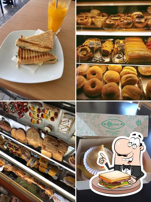 Grilled cheese sandwich at Pastelaria Riviera