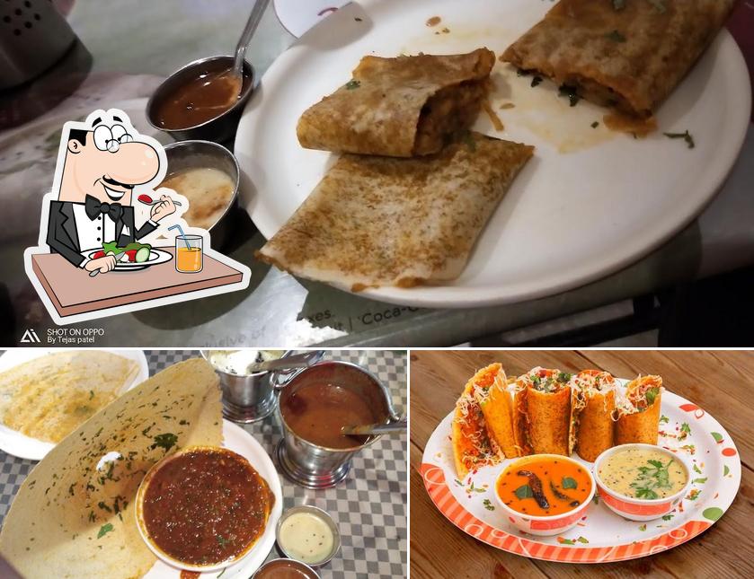Food at Megh Malhar Dhosa