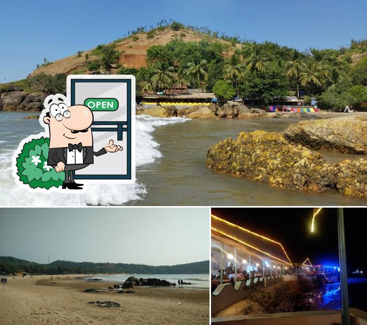 Enjoy the view at the outside area of Ganga Café - ಗಂಗಾ ಕೆಫೆ