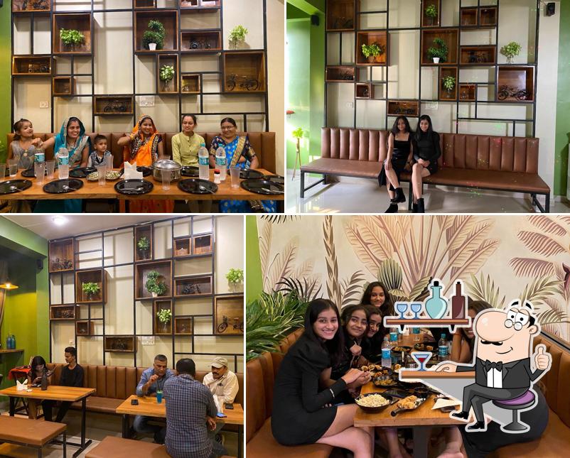 The Grid [ cafe & banquet