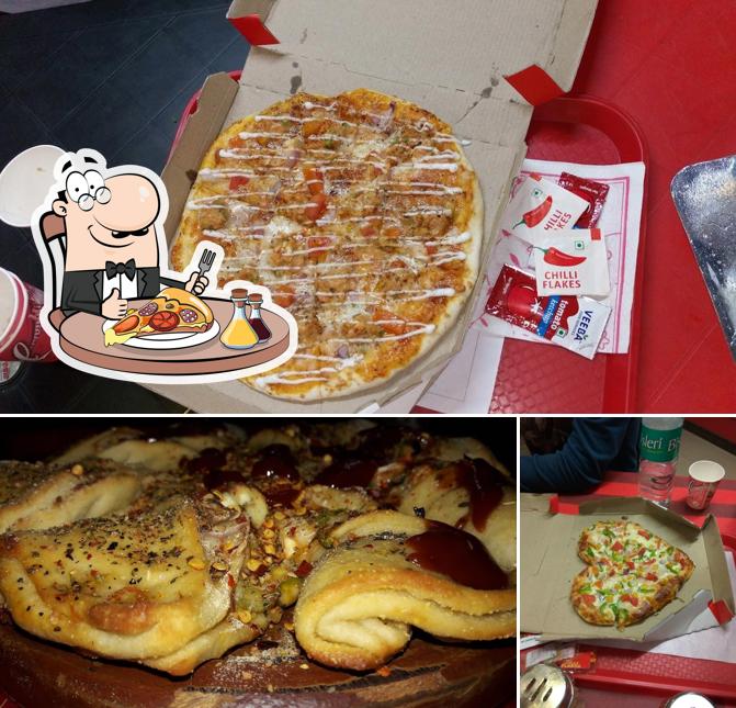 At Rooster Cafe, Best pizza in madhubani, you can order pizza
