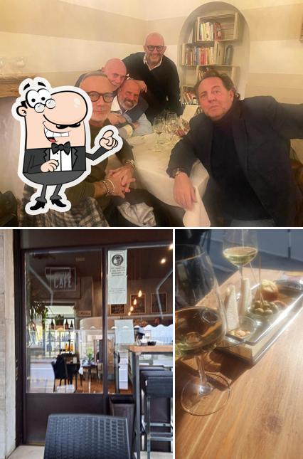 Tra le varie cose da Industrial Cafè si possono trovare la interni e cibo