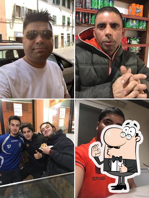 Vedi la immagine di Il Kebab Di Farrukh