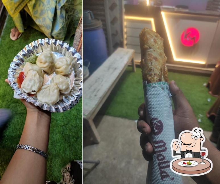 MOLLA'S Rolls & Momos