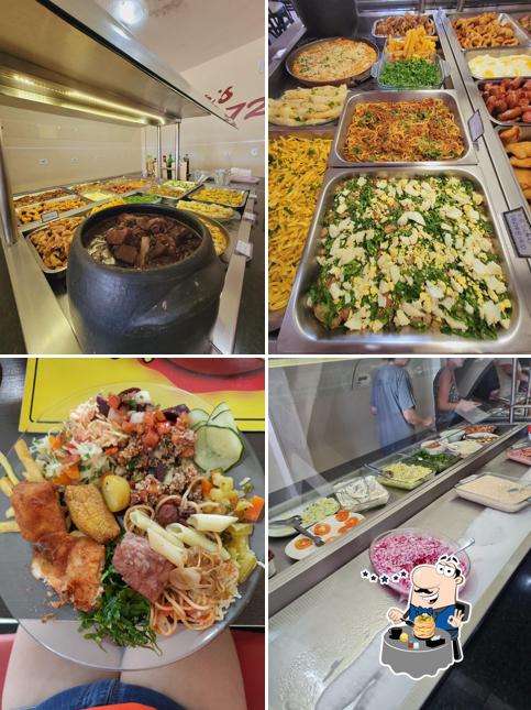 Comida em Restaurante Roger´s 72