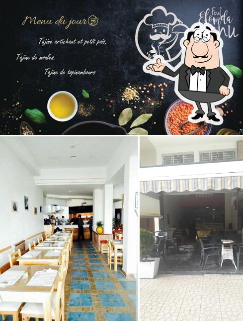 La intérieur et nourriture du restaurant