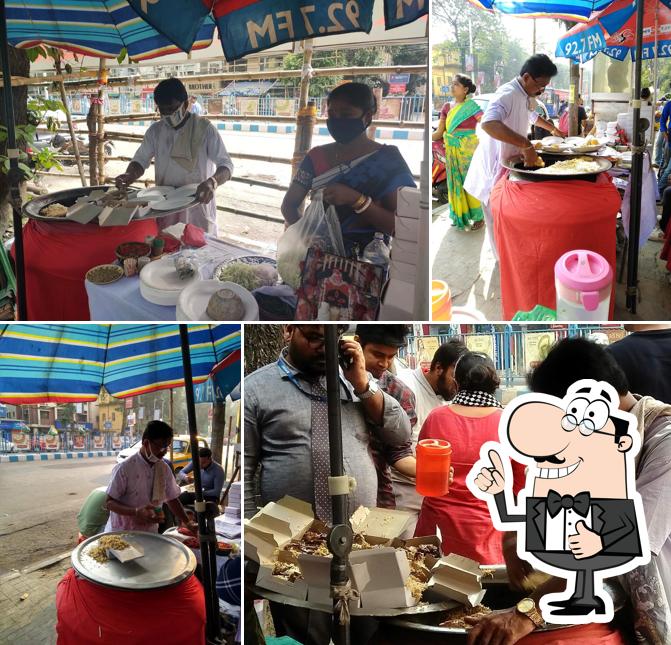 Here's a picture of Samar Da'r Biryani