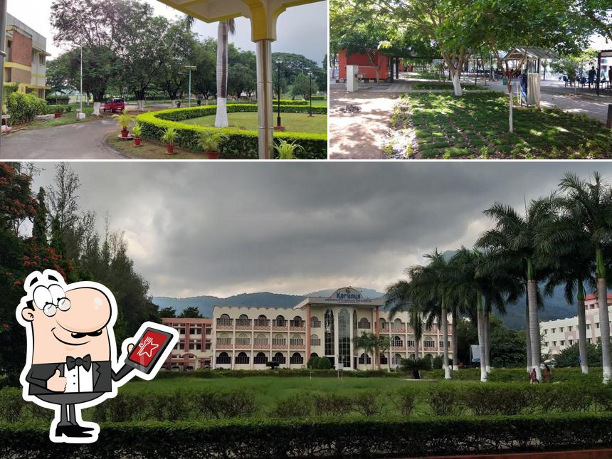Check out how Karunya Food Court looks outside
