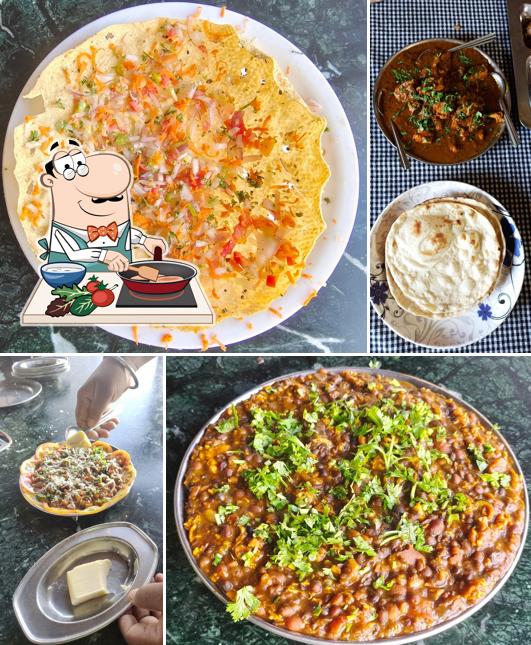 Chicken curry at Chhotu Dhaba