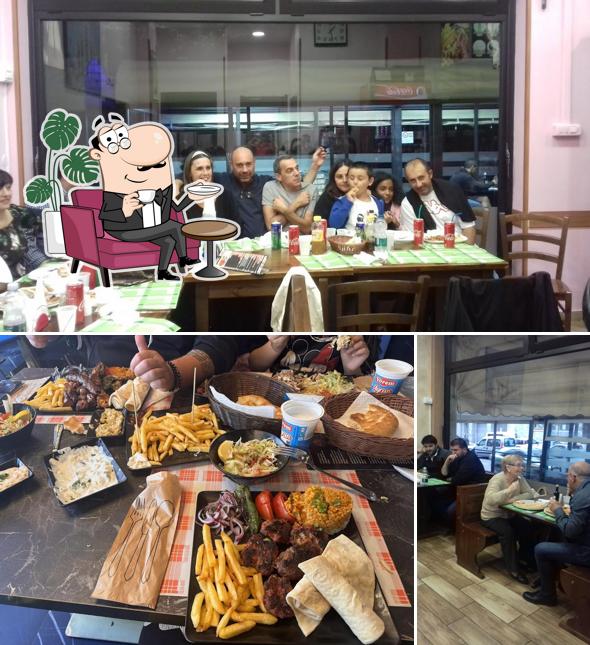 Siediti a un tavolo di Kebabbaro Di Rivoli