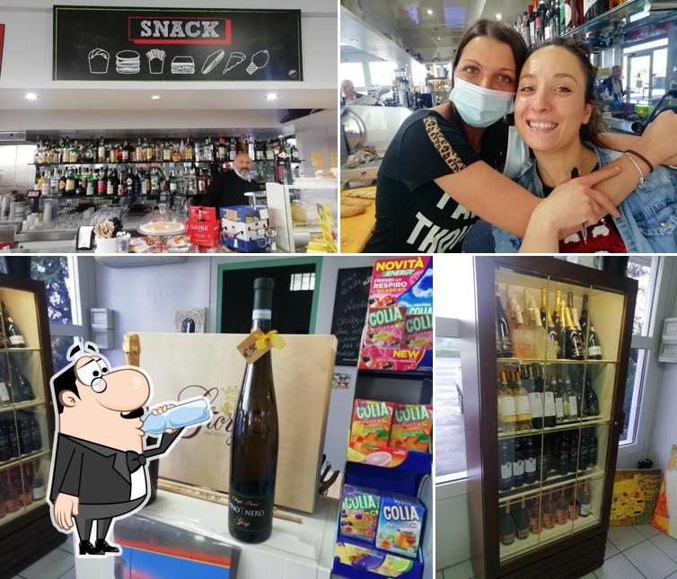 Cafferino Snack & bar