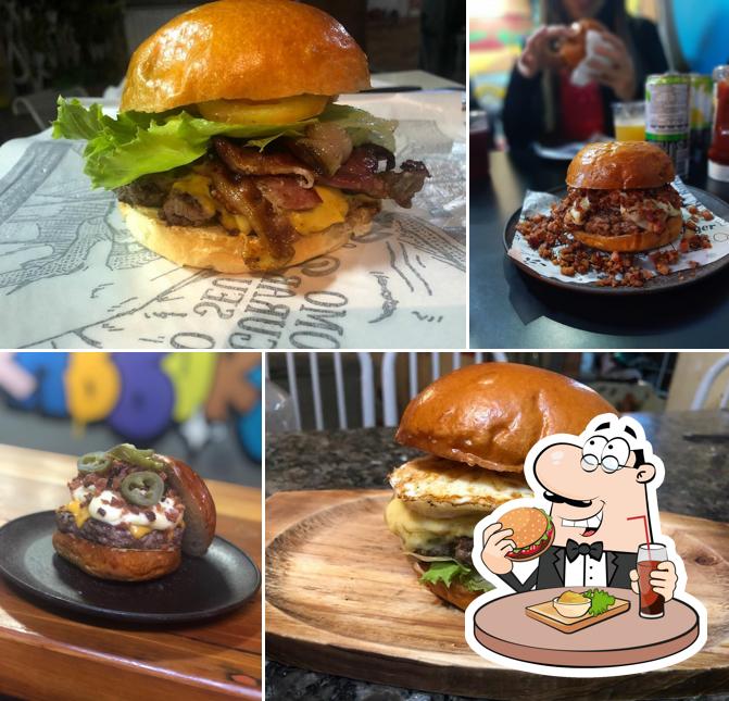 Peça um hambúrguer no RAB BURGUER