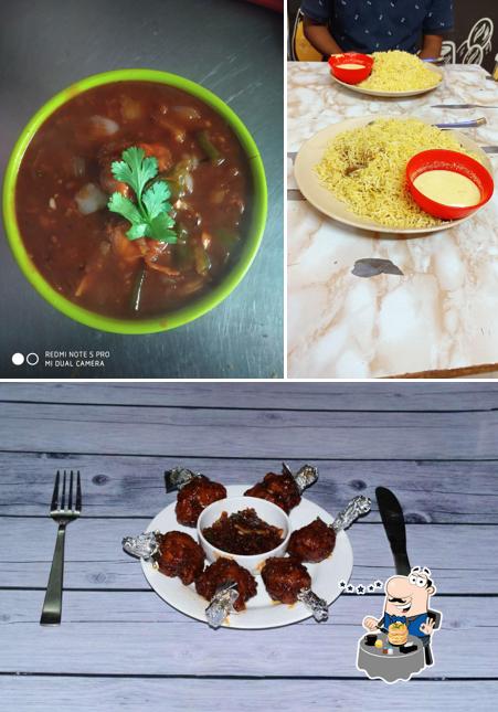 Food at Shawarma hut
