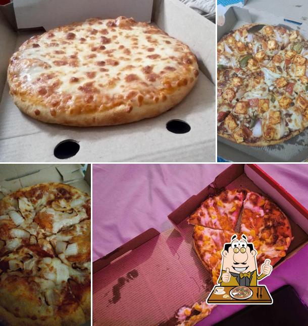 Try out pizza at Romnik Pizza