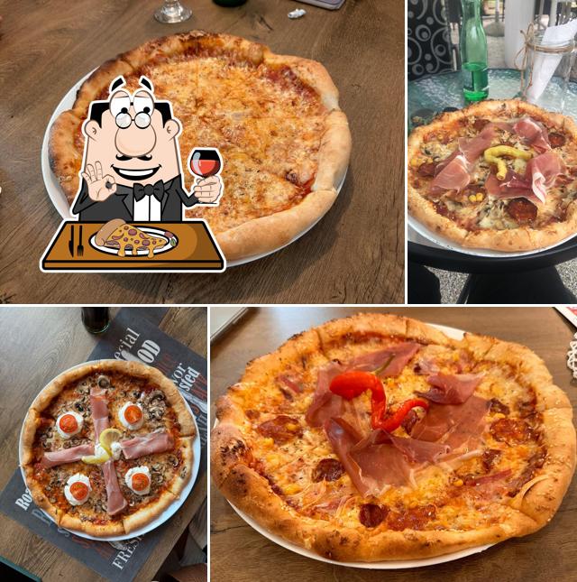 Ordina tra le svariate varianti di pizza