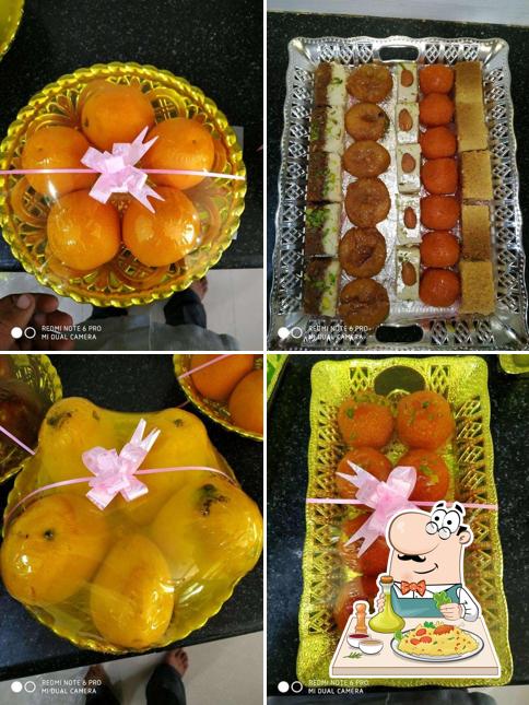 Food at Madhur Sweets