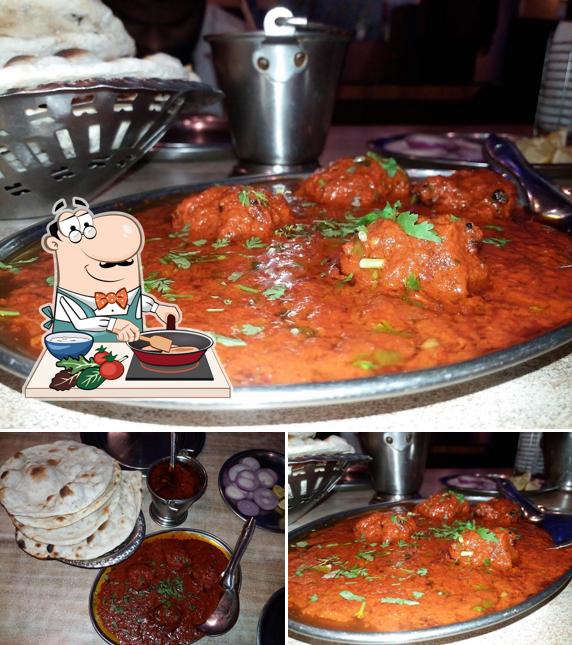 Chicken curry at New Mughal Darbar Restaurant