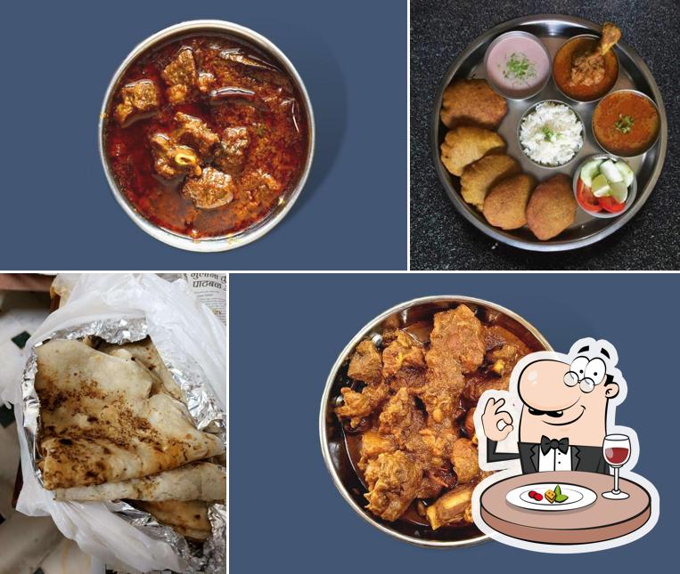 Meals at Hotel Mamacha Vada