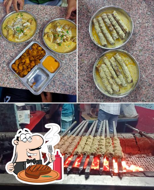 Try out meat dishes at Qureshi kabab House