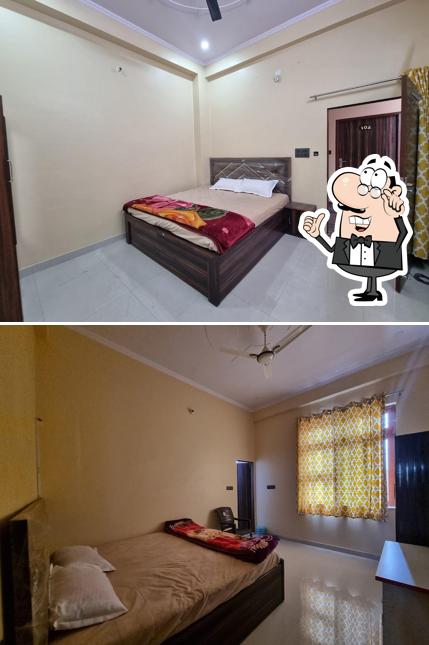 Check out how HOTEL THE GULMARG PALACE KUKAS looks inside