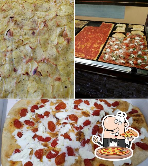 Scegli tra le molte varianti di pizza