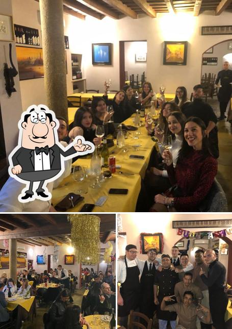 Dai un'occhiata agli interni di Posto di conversazione