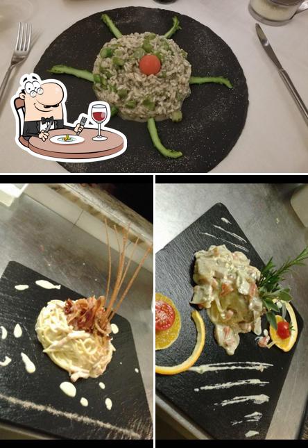 Cibo al Ristorante Gatto Bianco