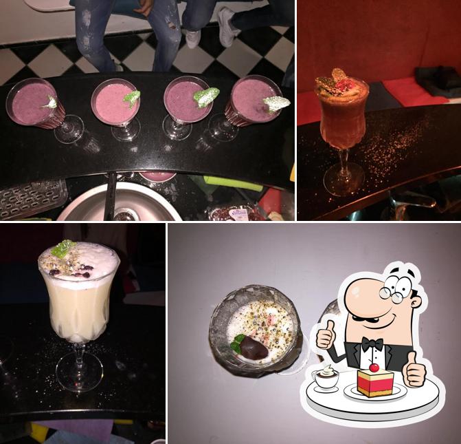 Sheherazade Cocktail bar serve un'ampia varietà di dessert