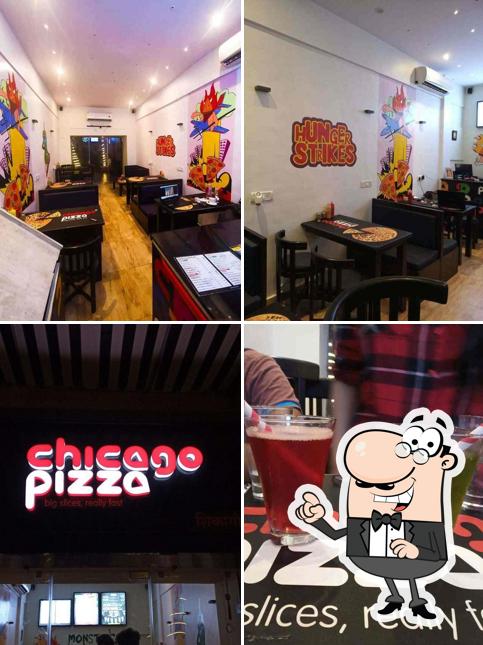 The interior of Chicago Pizza