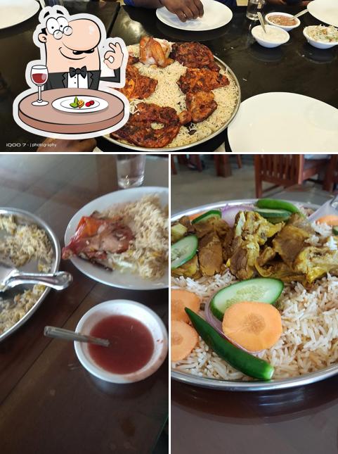 Food at Nahdi Kuzhimandhi