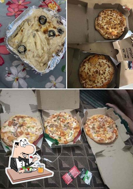 Food at Wonder Pizza