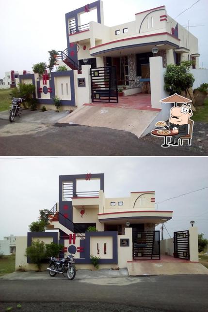 Manohar Kunj (House)