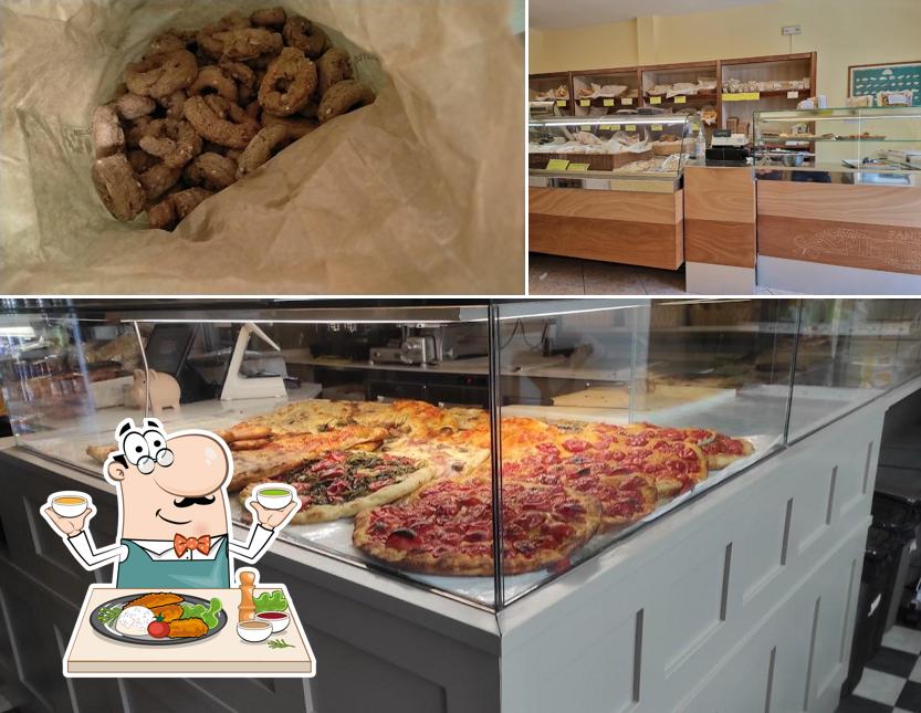 Guarda la immagine che mostra la cibo e interni di Panificio San Pietro - Locorotondo