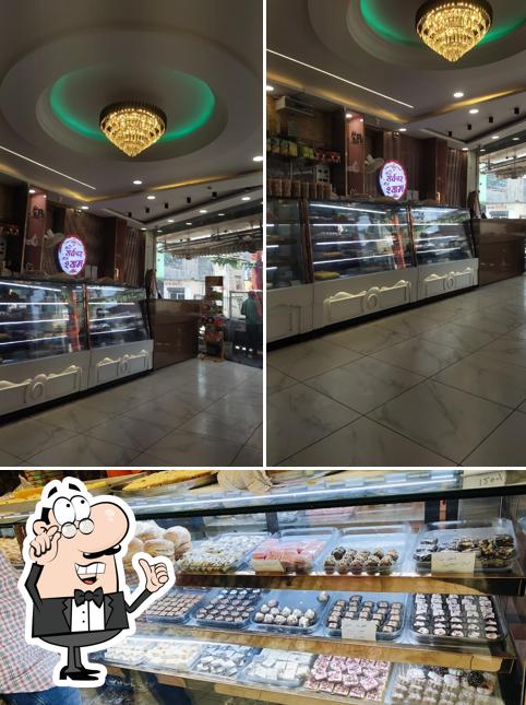 The interior of Aggarwal's Elegant Bhaji