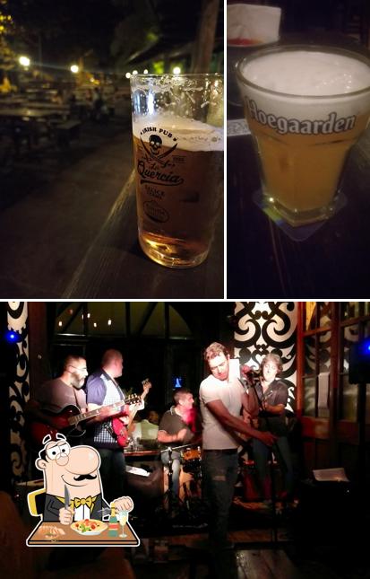Questa è la foto che mostra la cibo e interni di Irish Pub La Quercia